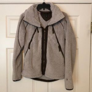 Women’s Kuhl fleece zip up jacket